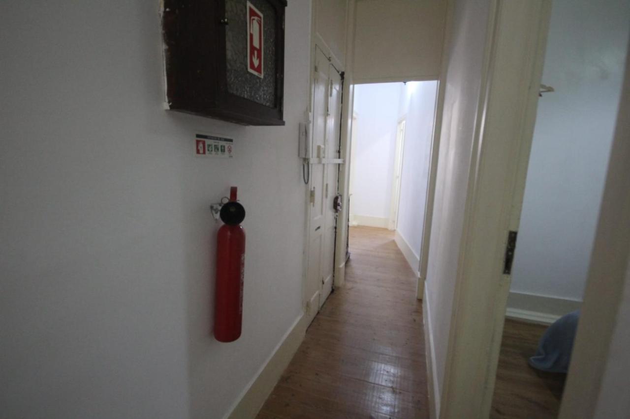 Romantic Chiado 7 -Private Small Single Room With No Outside Window Lisboa Eksteriør bilde